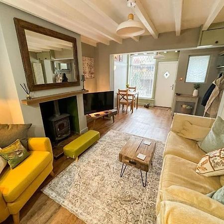 Cosycottage, Log Fire&Garden Мансфилд Екстериор снимка