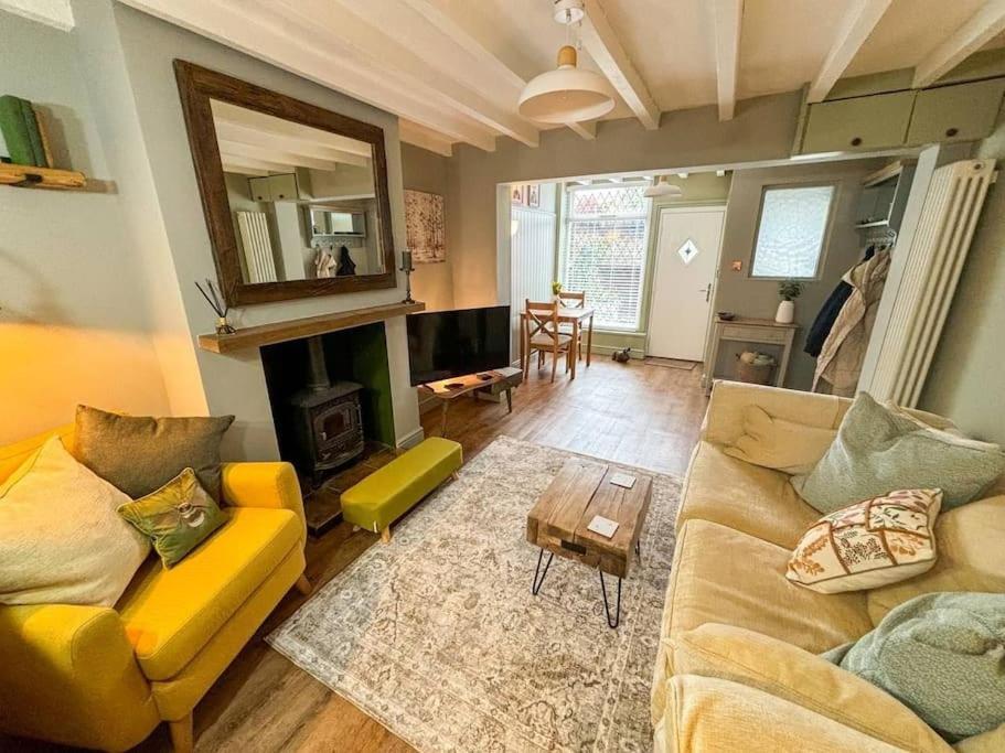 Cosycottage, Log Fire&Garden Мансфилд Екстериор снимка